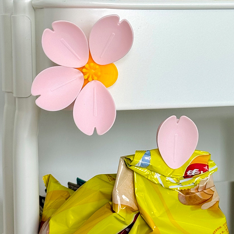 Магнитный зажим Sakura: креати – обзор и цена Food Storage Plant